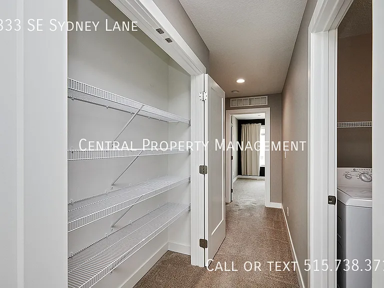 2333 SE Sydney Ln — Photo 25
