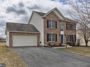 446 Old Farm Rd, Palmyra, PA 17078