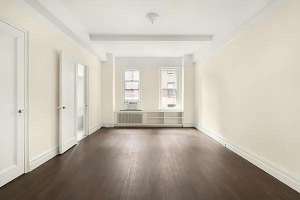 Rented by Compass | media 9