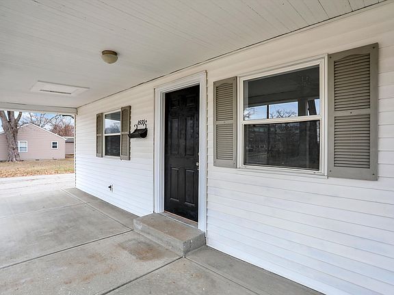 5th image of 1533 E Castle Ave
