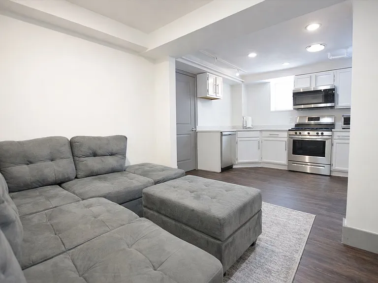 306 Bryant Ave — Photo 6