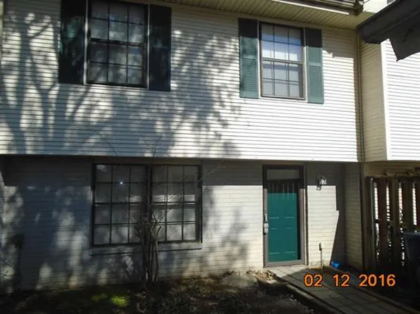 6750 Racquet Club Dr, Memphis, TN 38119