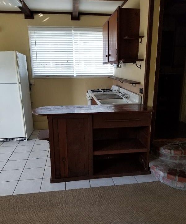 2nd image of 225 7th Ave APT H