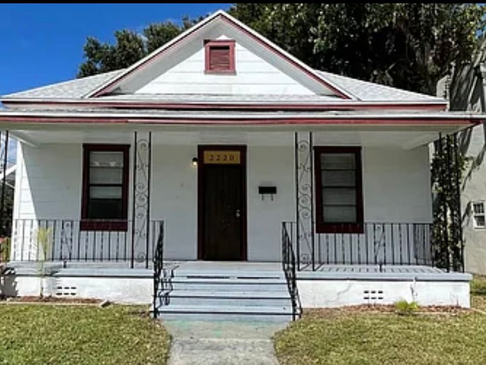 1st image of 2220 E 10th Ave