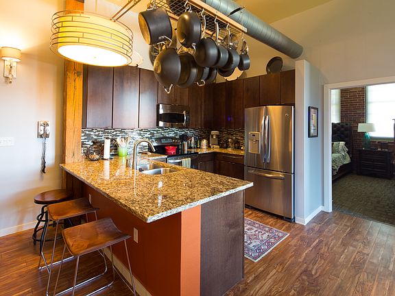 5th image of 1119 Mississippi Ave APT 122