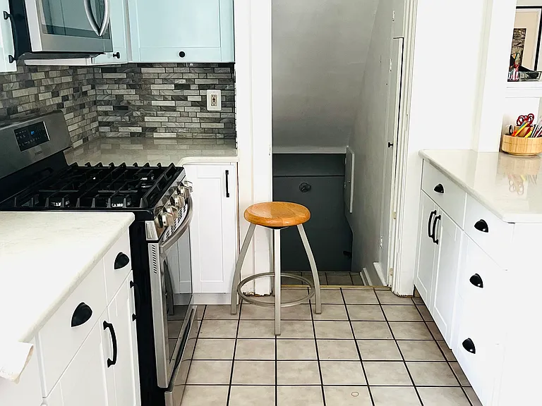515 Kipling Blvd — Photo 18