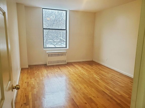 3rd image of 284 Eastern Pkwy APT 5E