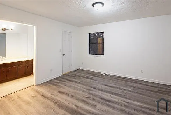 2 bed, 1208 sqft, $1,700 — Photo 3