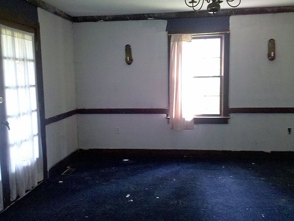 Formal Dining/Parlor