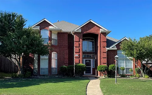 1409 Burlington Dr Photo 1