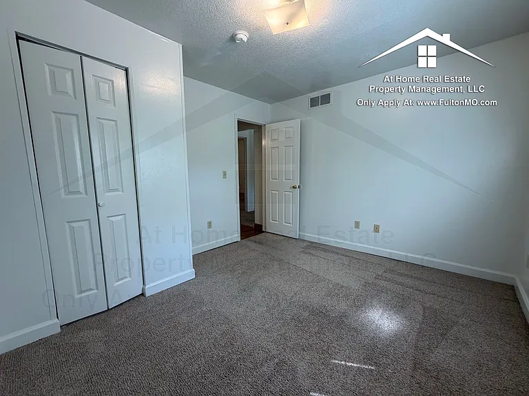 1514 Monroe St — Photo 15