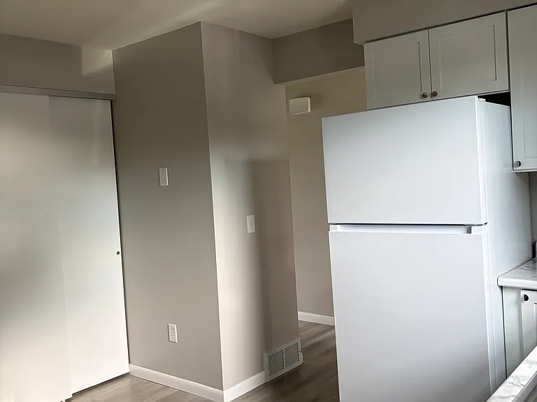 32 Dicks Dr #15 — Photo 2