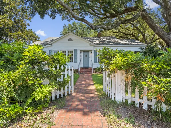 1622 Henderson Ave, Gulfport, MS 39501