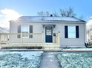 615 W Porter St, Crown Point, IN 46307