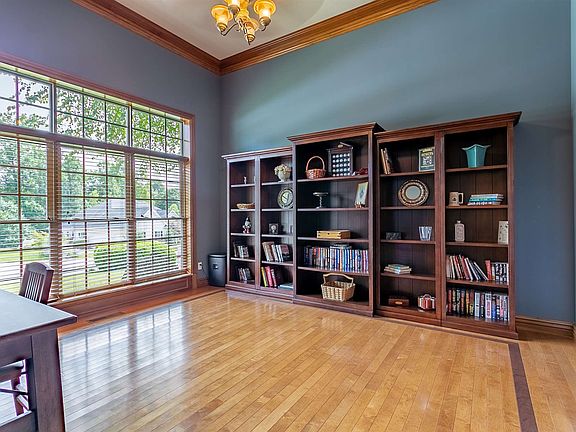 4th image of 6401 Waterstone Ct