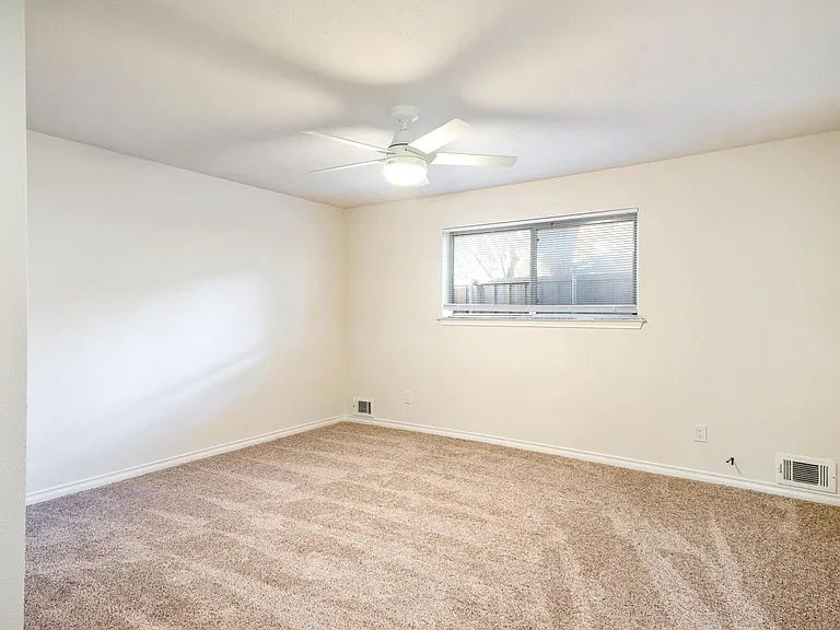 8635 Bacardi Dr — Photo 23