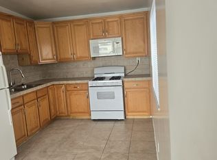11936 Inglewood Ave APT 3, Hawthorne, CA 90250