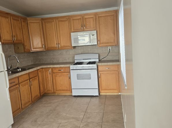 11936 Inglewood Ave APT 3