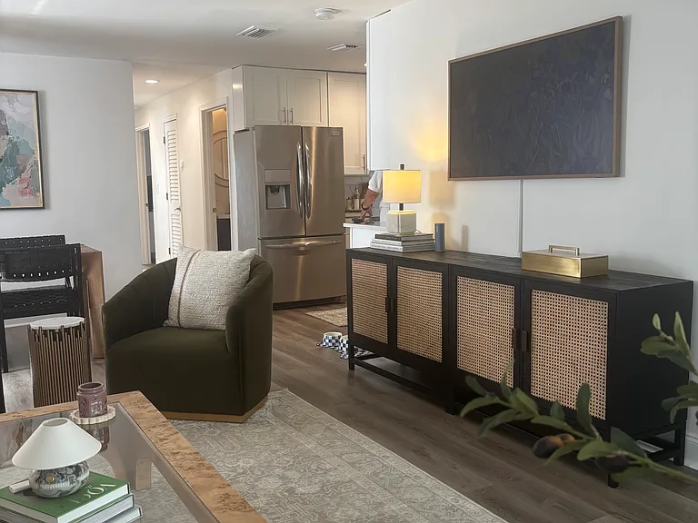 307 W Frances Ave — Photo 3