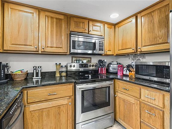 5th image of 114 Du Rhu Dr #A