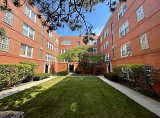 2436 W Farragut Ave APT 1B, Chicago, IL 60625