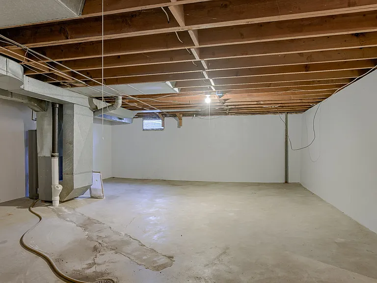 1200 N Osage St — Photo 11