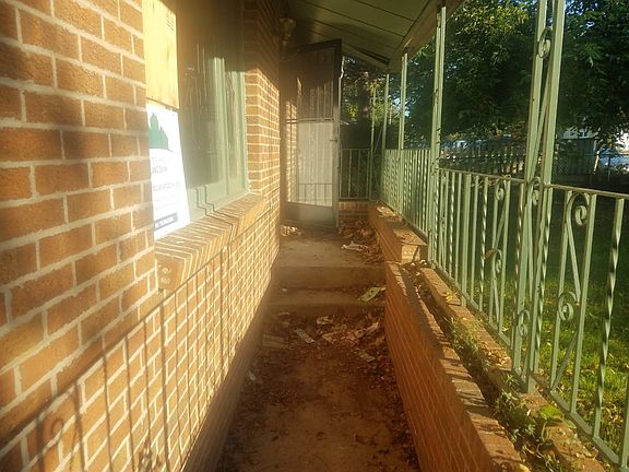 4th image of 336 Loomis Ave