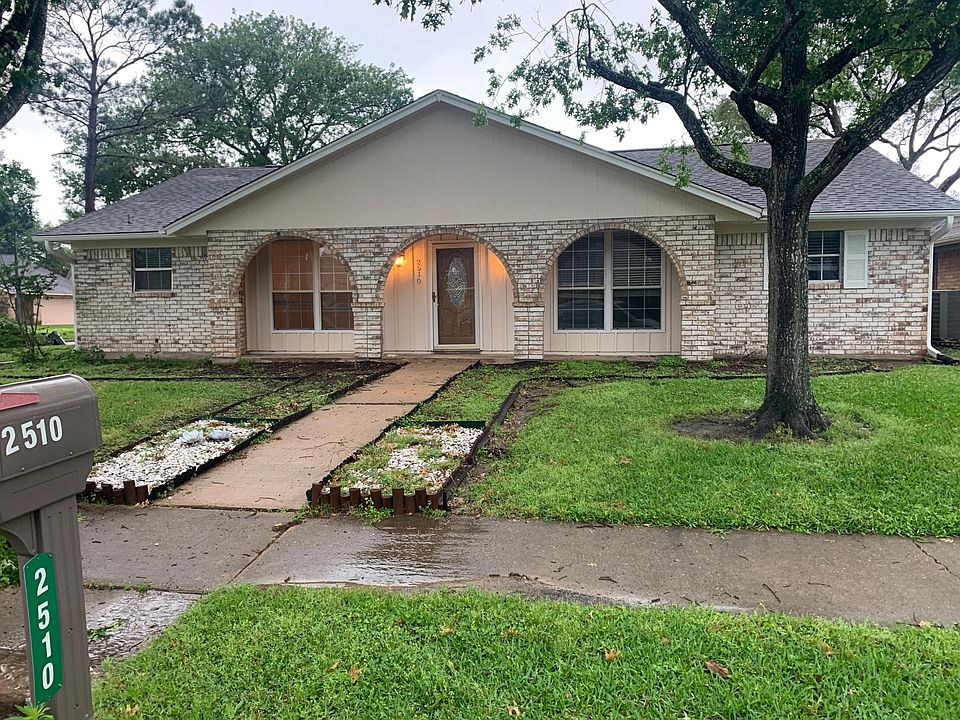 1st image of 2510 Maxwell Ln