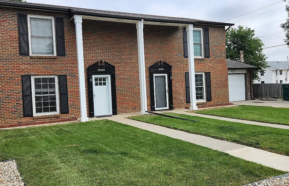 10401-10405 W 45th Ave