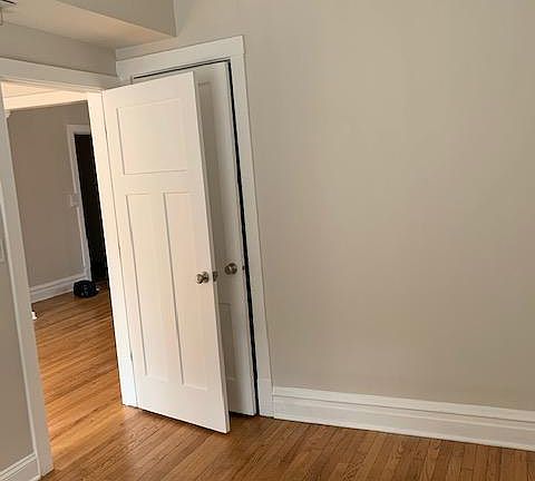 5th image of 3333 N Paulina St #3S
