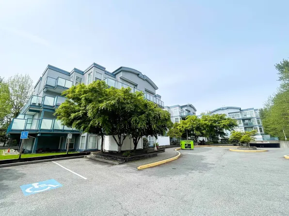 14885 100th Ave #401, Surrey, BC V3R 0W1