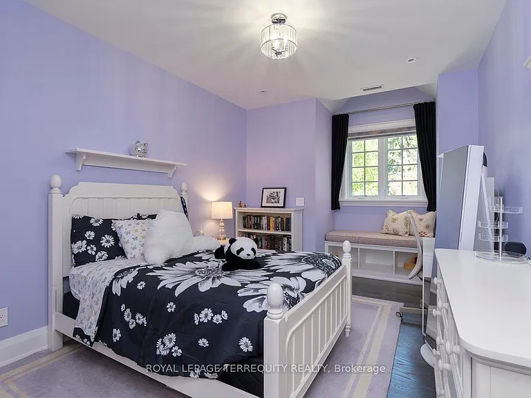 101 Chestnut Hills Pkwy — Photo 29