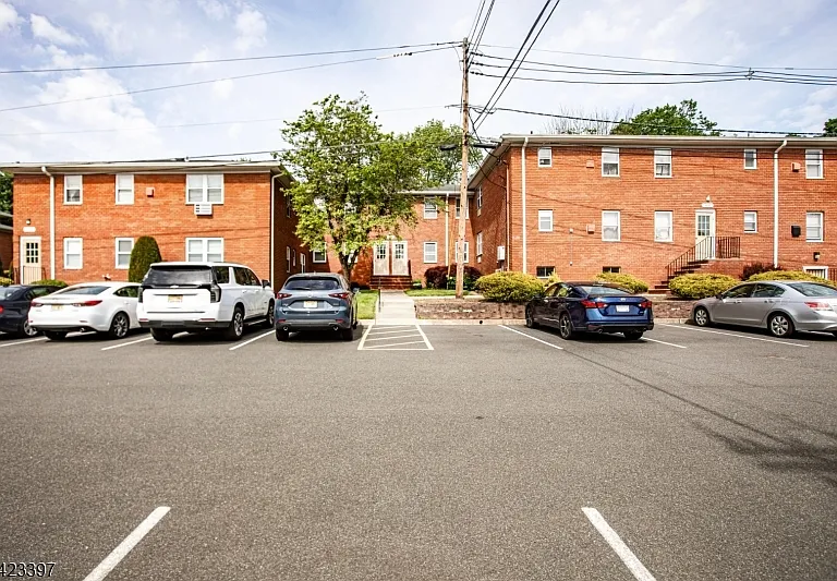 1130 Valley Rd #2B — Photo 36