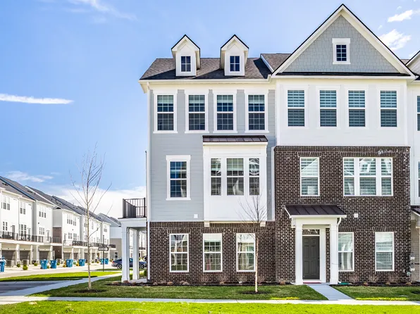 14574 Hanford Ln, Carmel, IN 46074