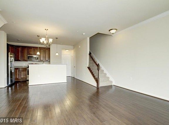 4th image of 530 Copley Pl