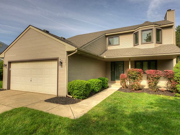 3rd image of 1243 Harwood Cir