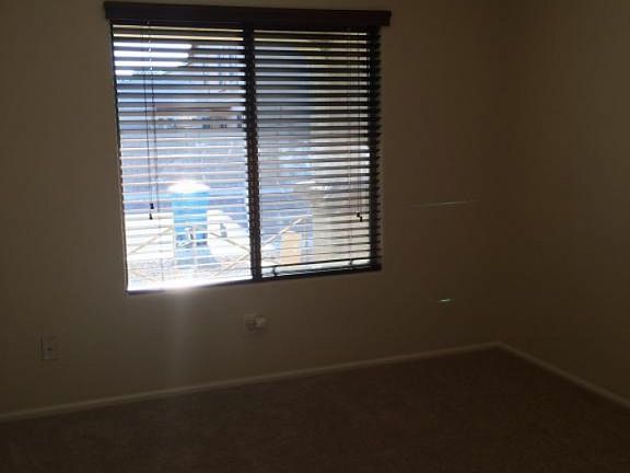 5th image of 2319 S 101st Ln
