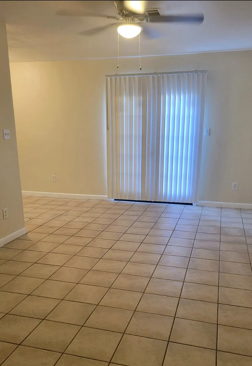 Building Photo - 8221 Sam Rayburn Dr #101