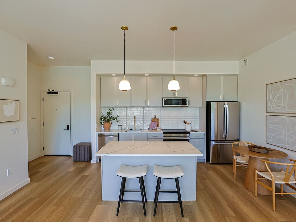 1st image of 1625 S St #2B-2Ba-945Sqft