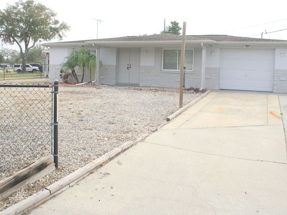1st image of 4719 Bonton Dr