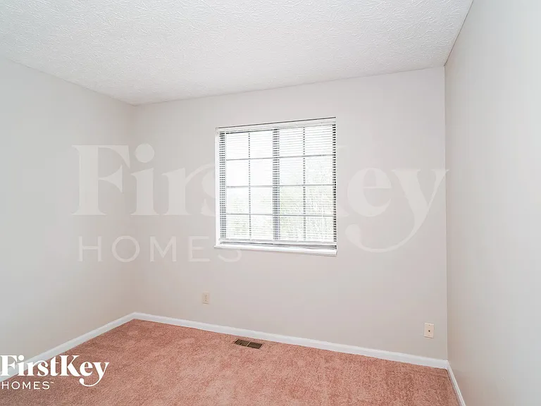 116 Westridge Blvd — Photo 11