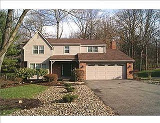1st image of 9098 Meadow Oaks Dr