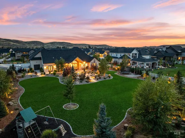 7940 W Mirror Pond Dr, Boise, ID 83714