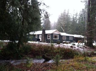 59160 E Sleepy Hollow Dr, Sandy, OR 97055