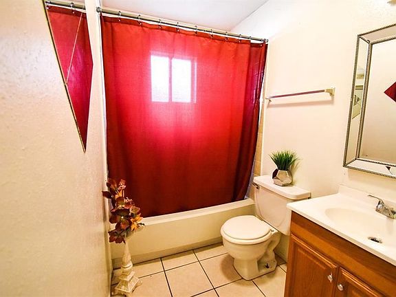 5th image of 15314 Bedford Glen Dr