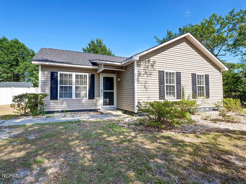 1st image of 8642 Heirloom Drive NE
