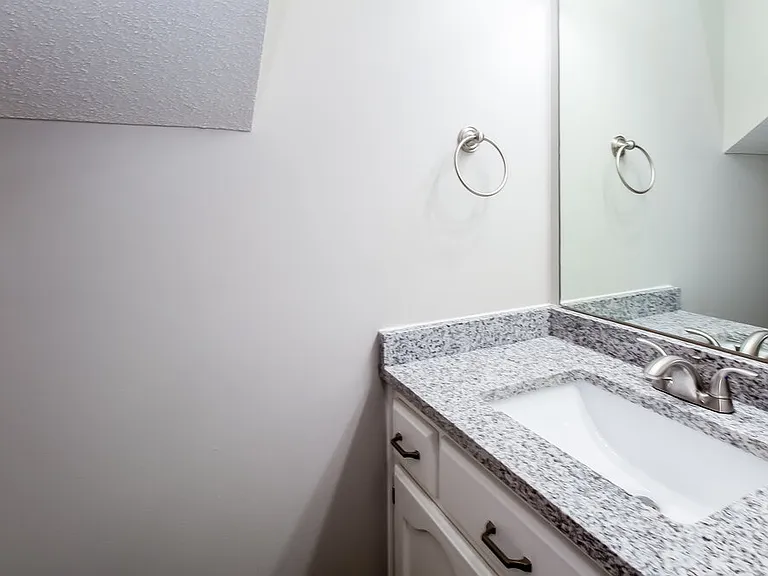 5456 Pollard Dr — Photo 12