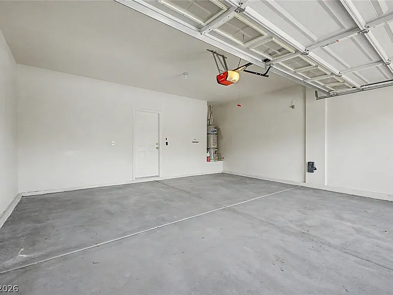 10560 Laurelwood Lake Ave — Photo 26
