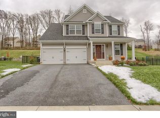 270 Merwood Dr, Morgantown, PA 19543