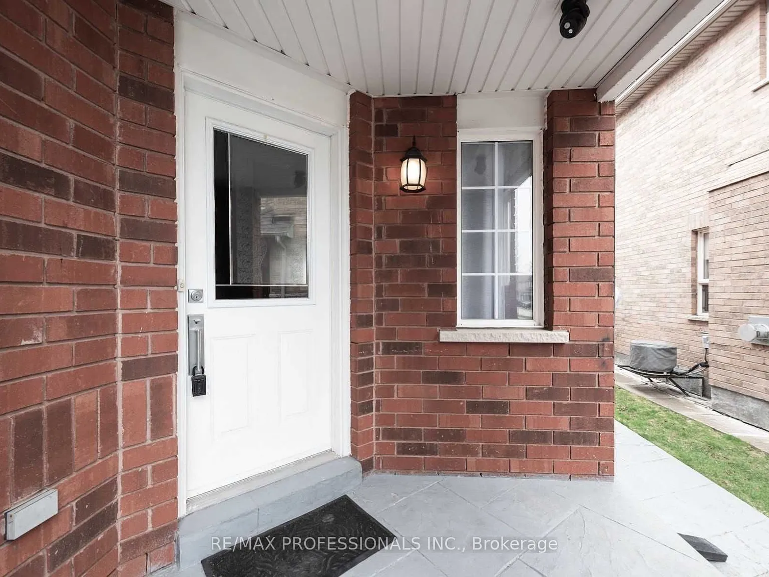 3 bed, $3,995 — Photo 2